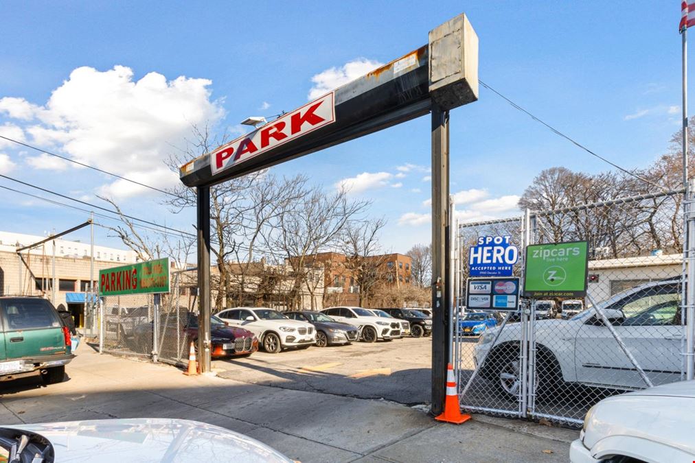ReadySpaces Queens Ridgewood