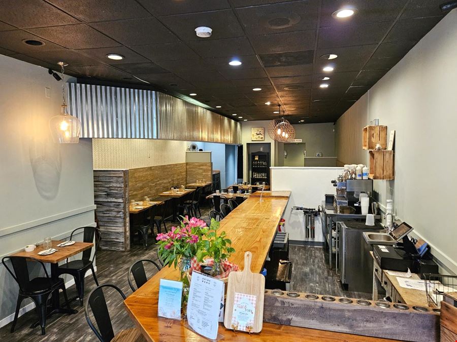 39 W Gay St