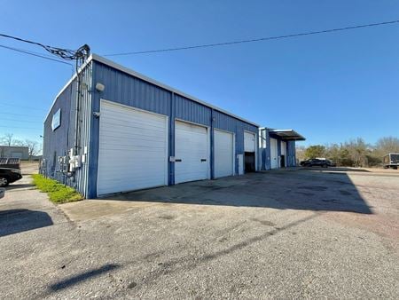 Preview of Industrial space for Rent at 704 Murray Road