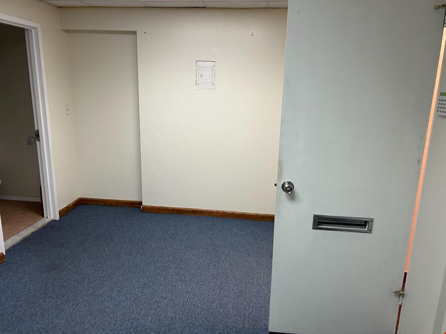1228 Wantagh Ave