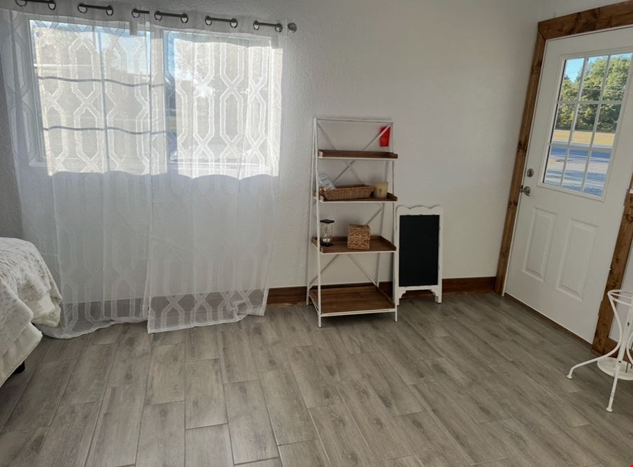 2947 East Hwy 270