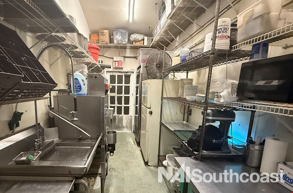 Turnkey Restaurant in Downtown Jensen Beach