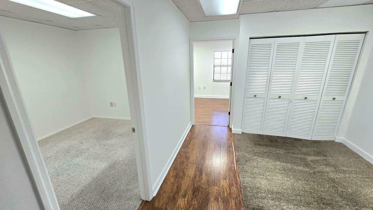 Spacious Office or Retail with great visibility!