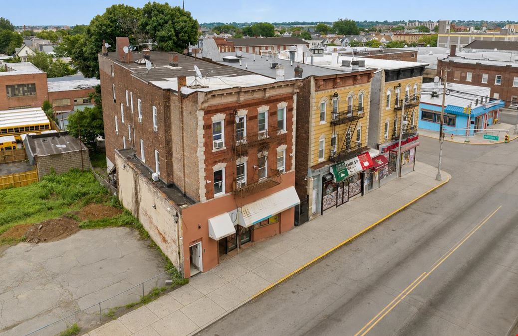 898 Main Ave