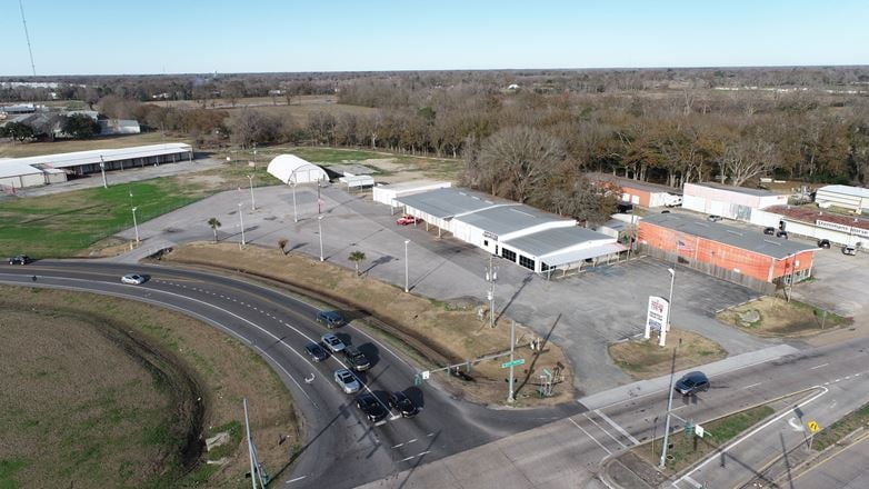 Preview of Industrial space for Rent at 113 East Gloria Switch Road