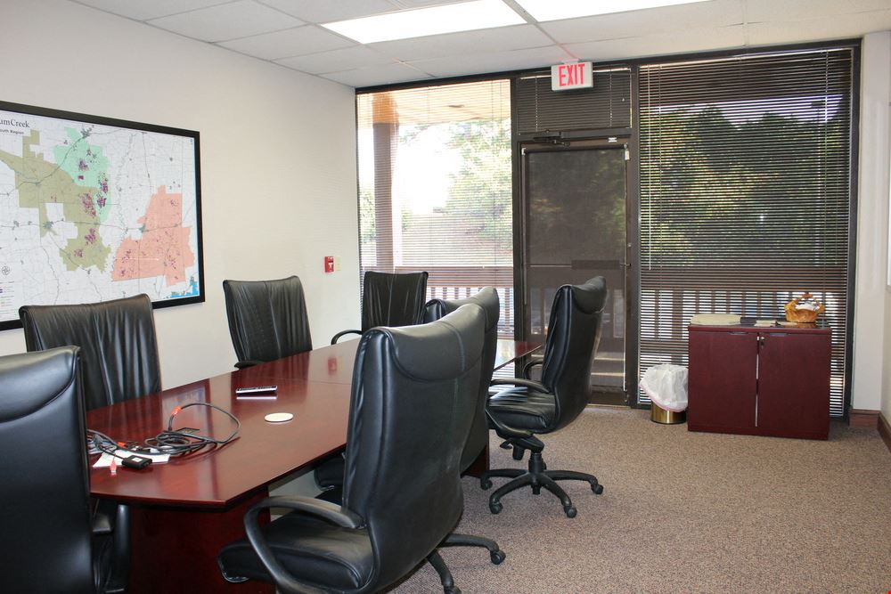 Corporate Office Space | Spring Lake Cove Office Park in Pearl