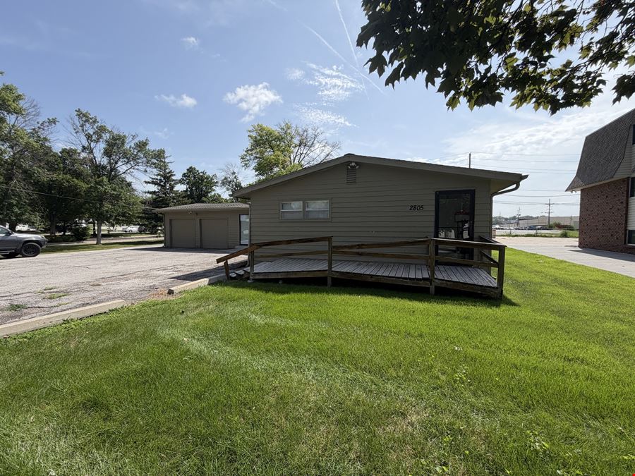 2805 S 87th Street