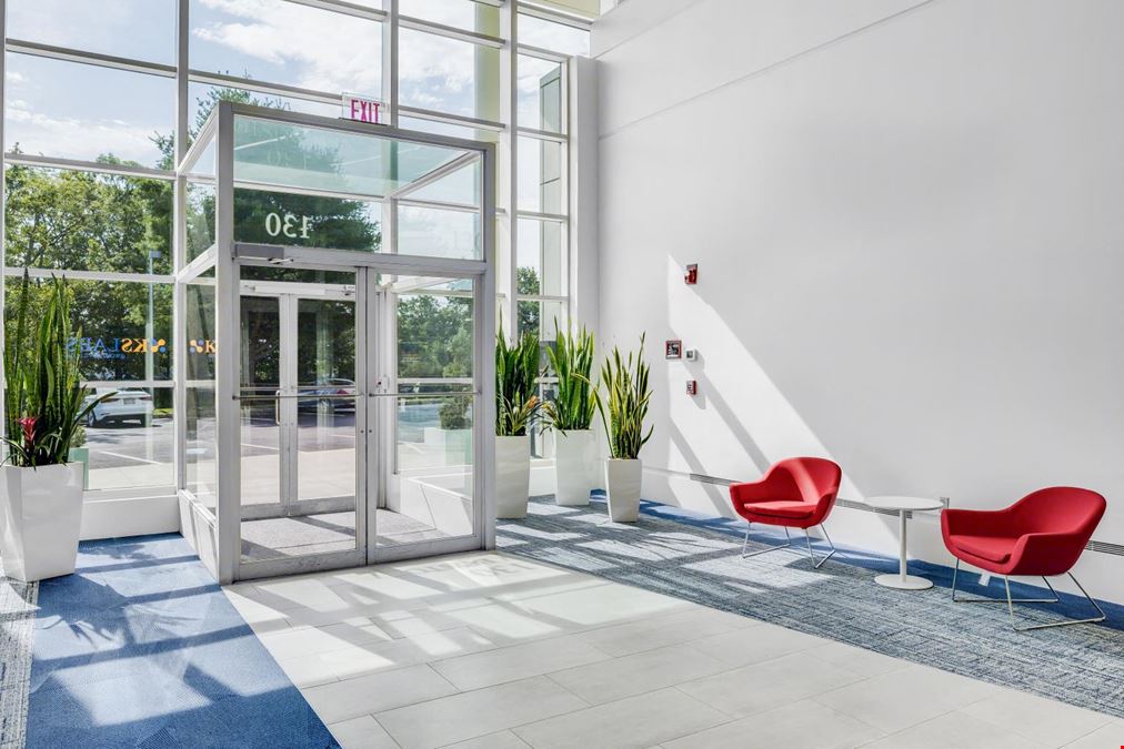 130 New Boston Street - KS Labs @Woburn Village