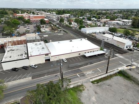 Preview of commercial space at 945 E. Lindsay Street