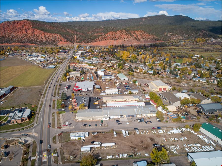 813-826 Colorado 133
