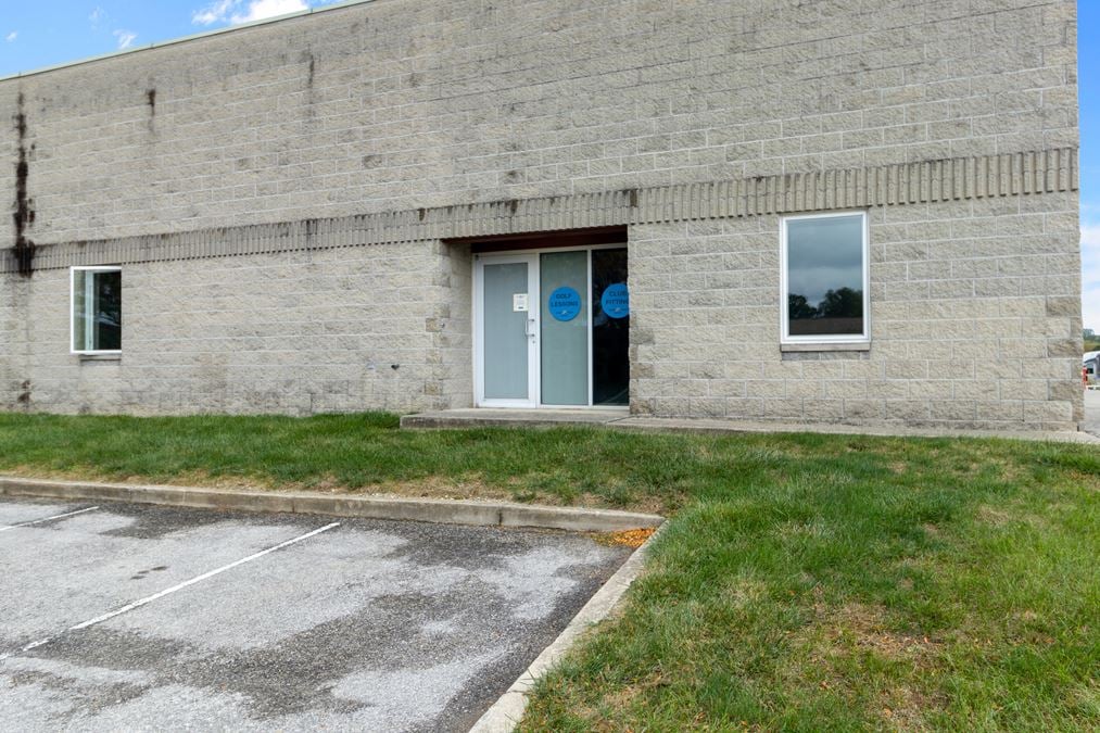 1,500 SF Light Industrial Flex Space