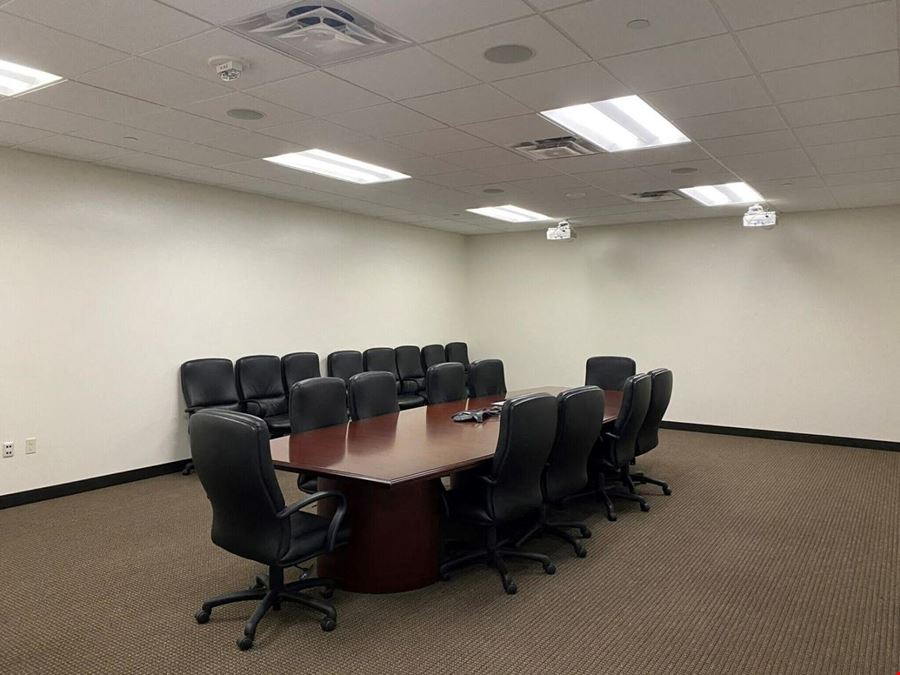 202 S Cheyenne Ave - One Place Tower - Office