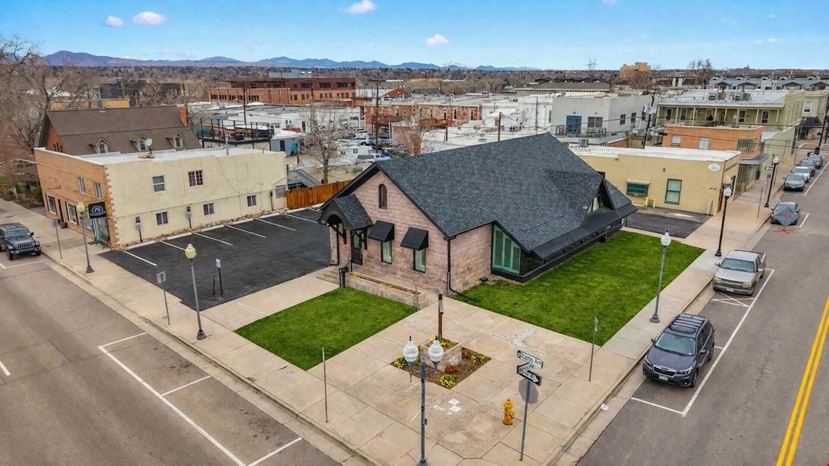 2505 W Alamo Ave