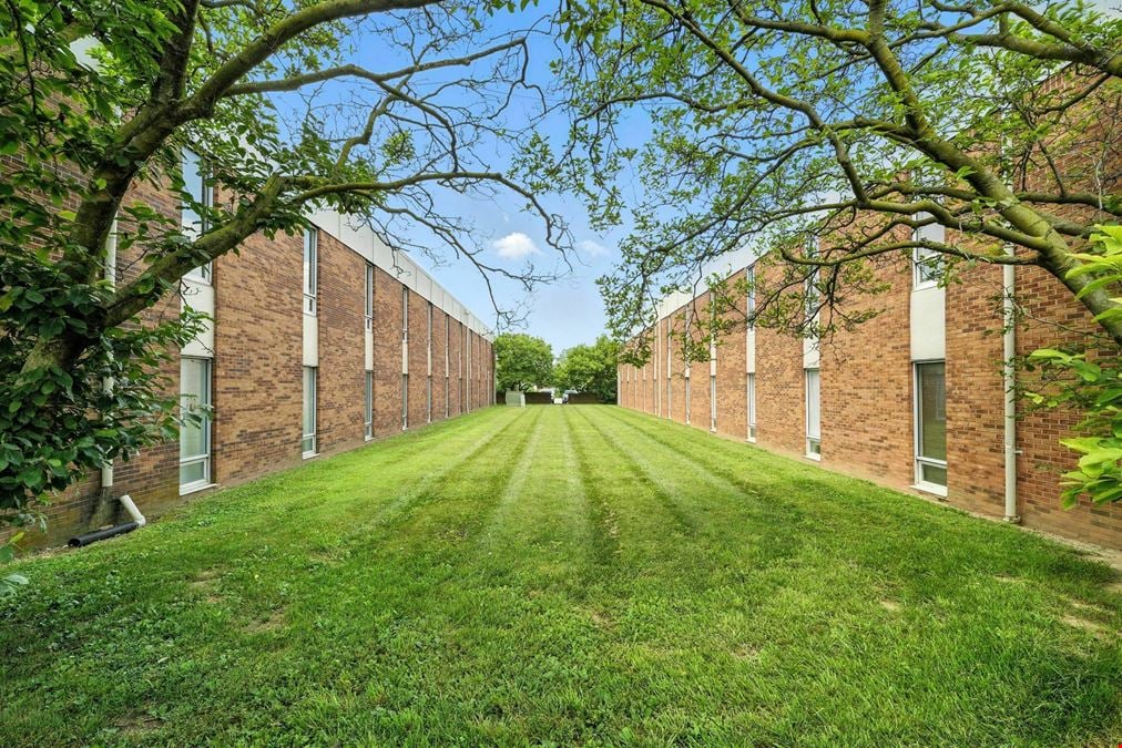 2101 S Hamilton, suite 208