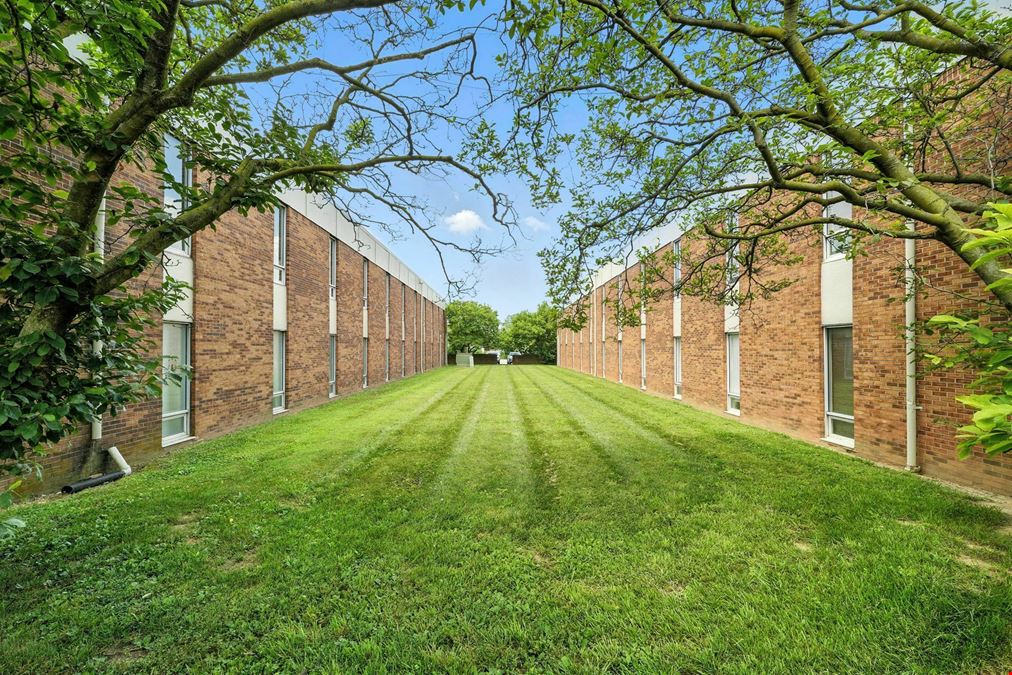 2101 S Hamilton, suite 206