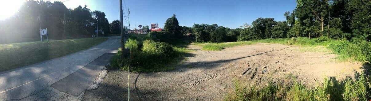 1047 Perry Hwy