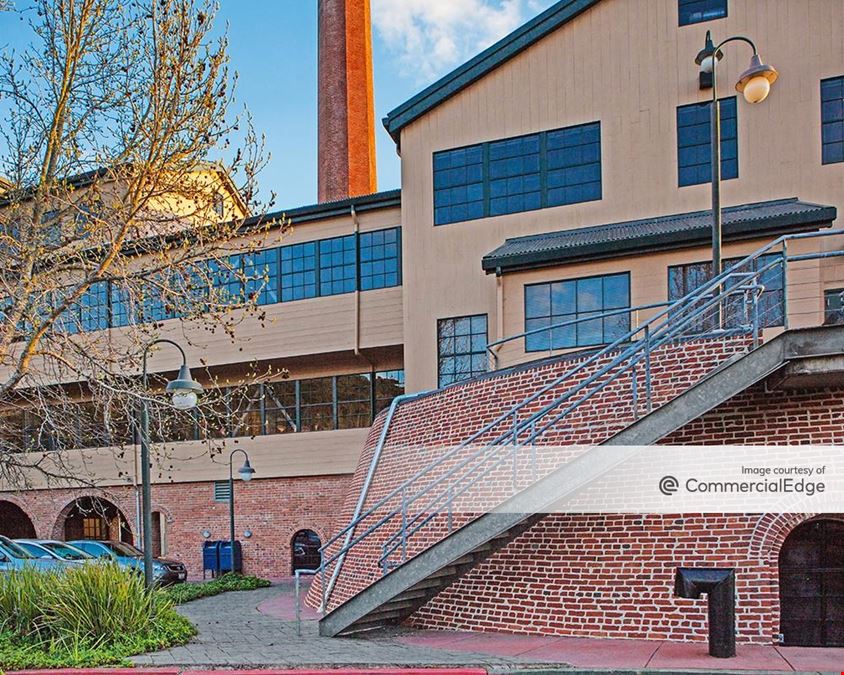 125 East Sir Francis Drake Blvd