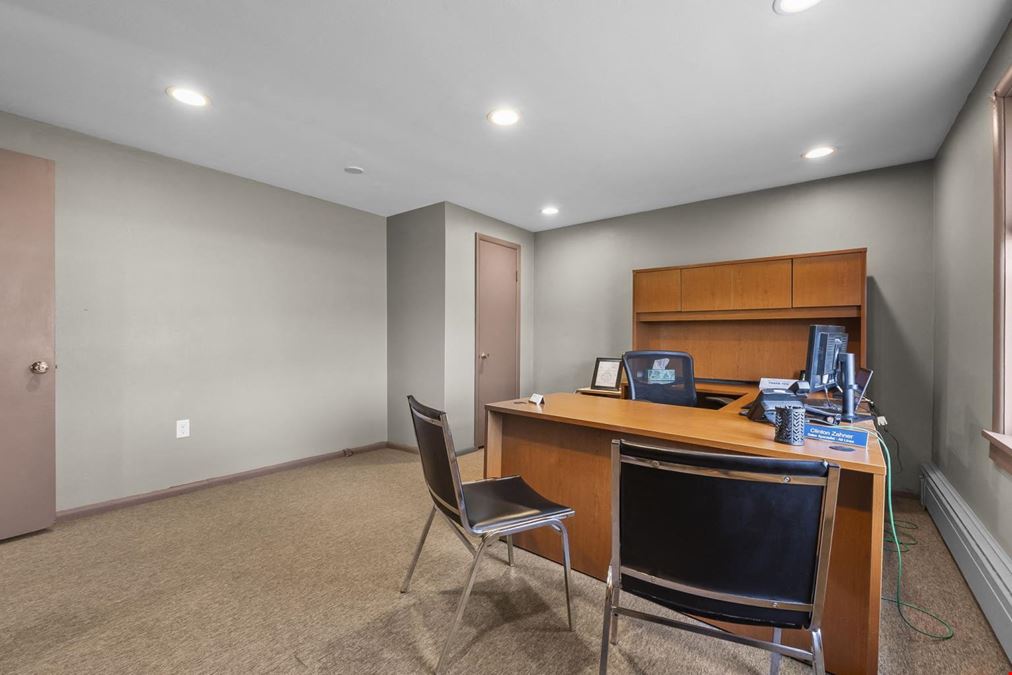 407 W St Joseph St