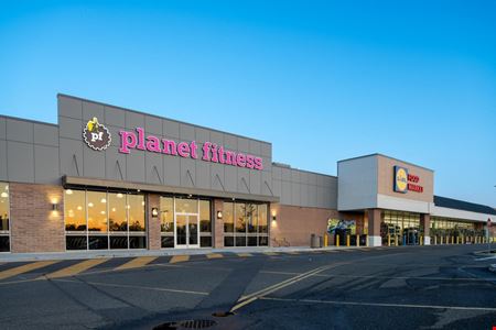 Preview of commercial space at 501-535 Montauk Highway