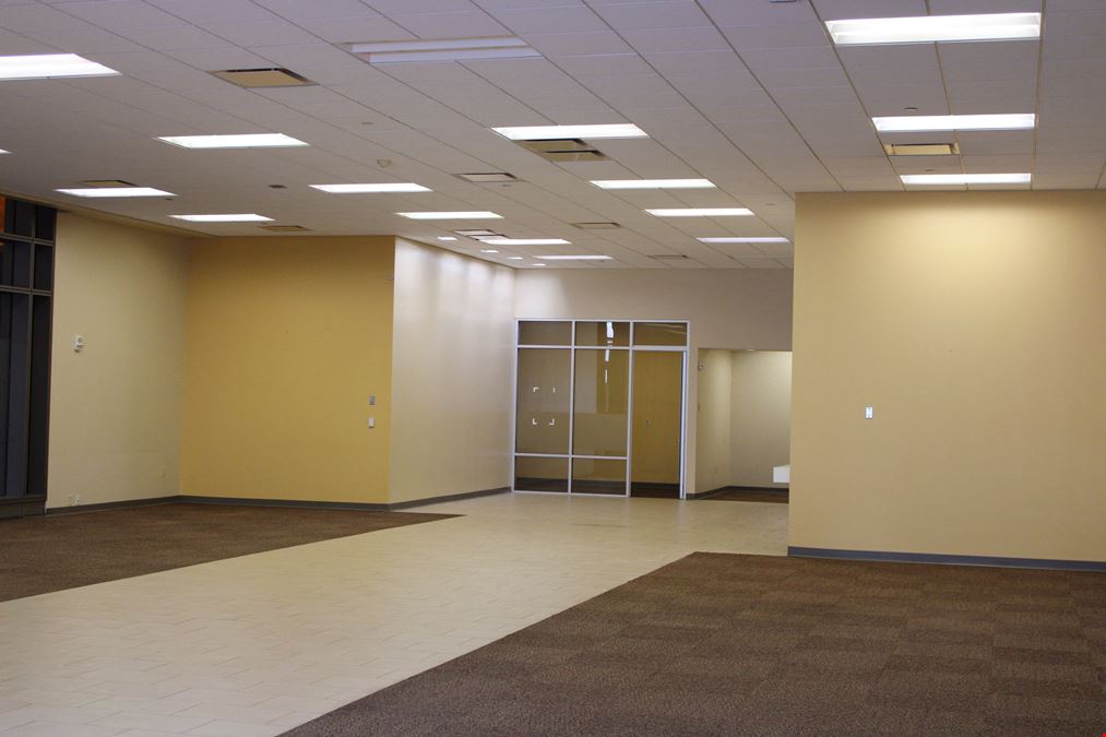 440 Monticello Retail