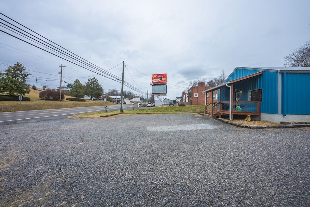 Commercial Building in Abingdon, VA for Sale