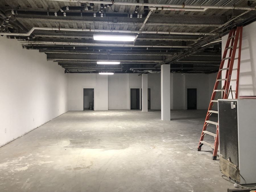 Warehouse for lease in prime Long Island City