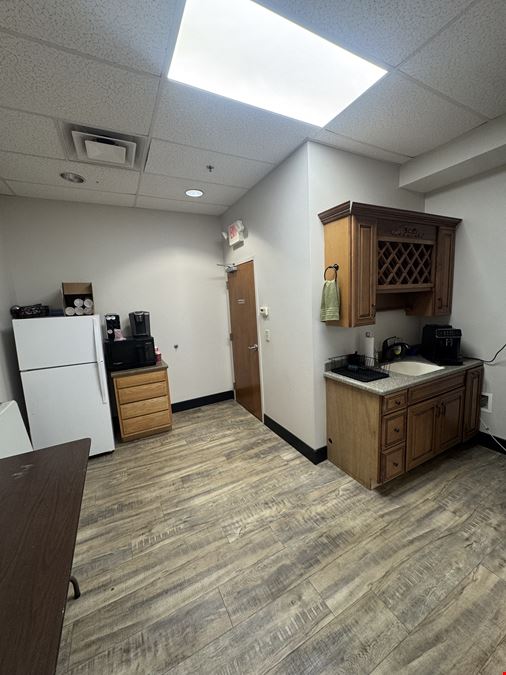 400 East Wilson Bridge Road - Sublease