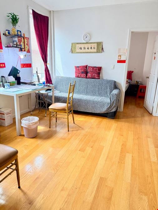 8325 5 Ave