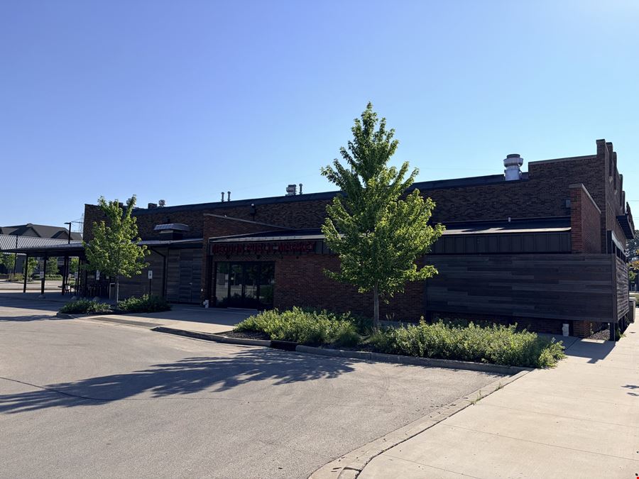6400 W Mequon Rd