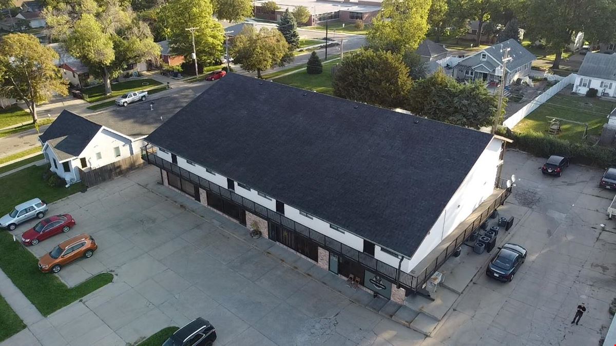 2332 N Cotner Blvd
