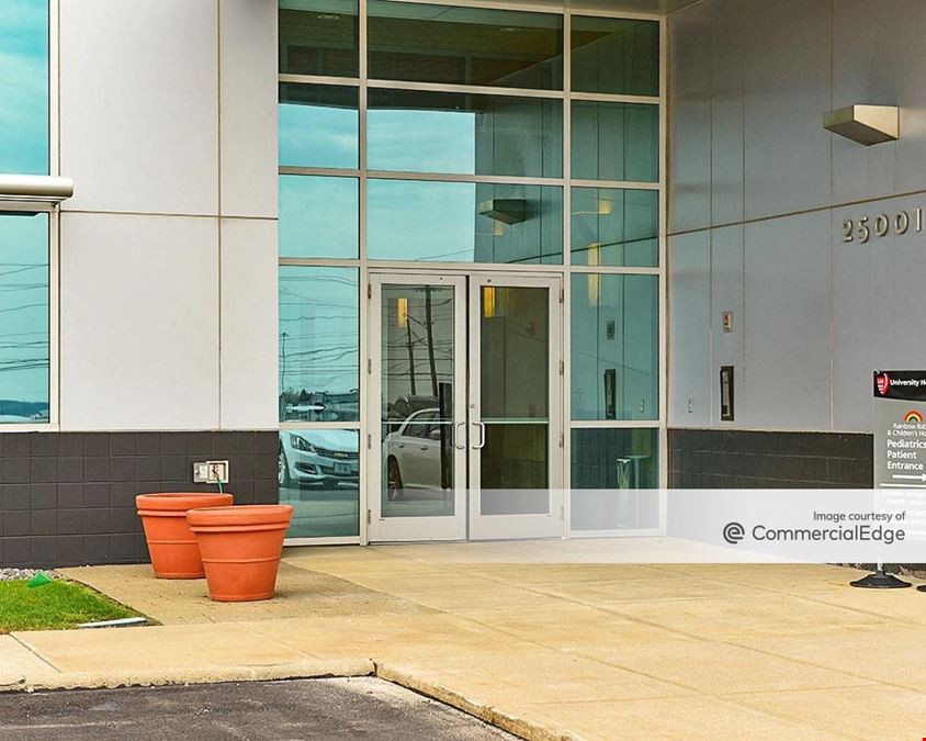 25 E Building