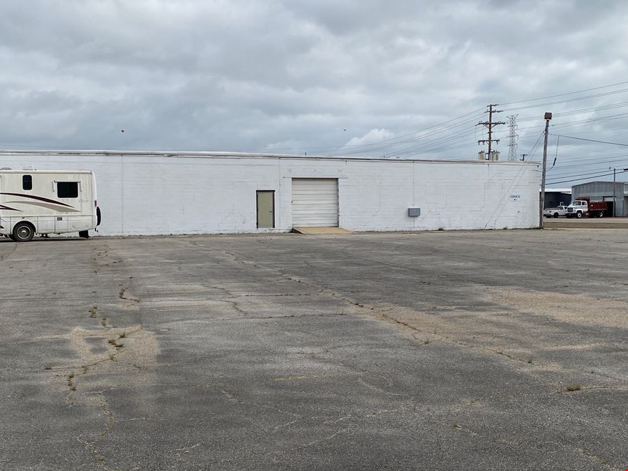 120,000 SF Warehouse