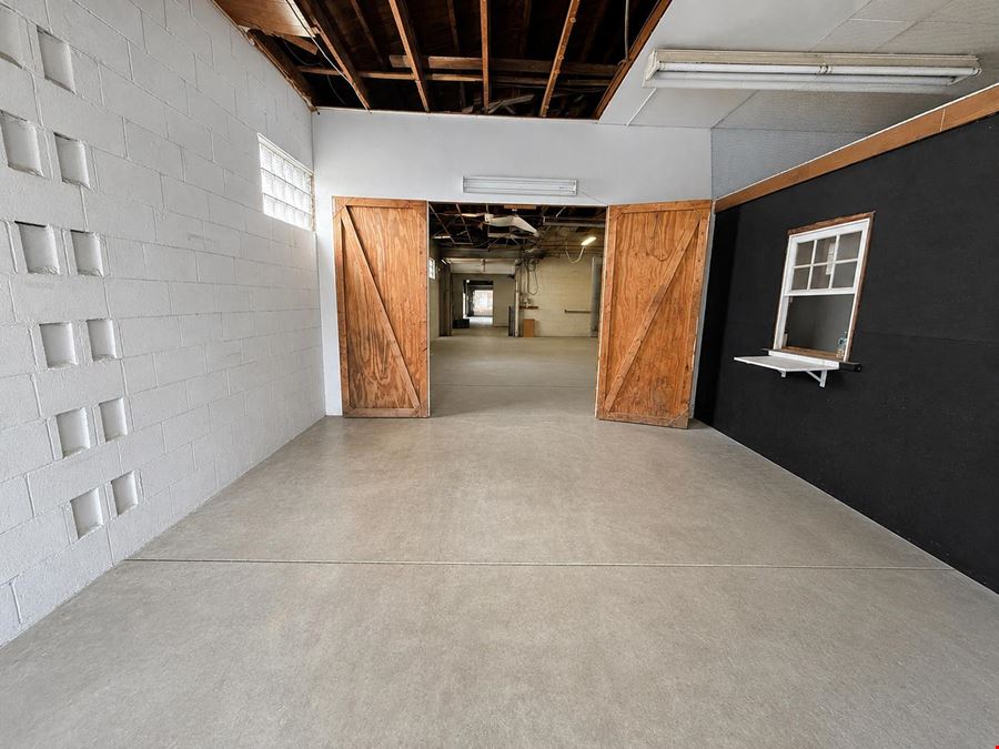 1502 Woodlawn Ave