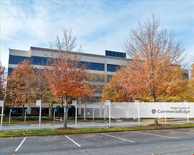 Windward Plaza - Building 300