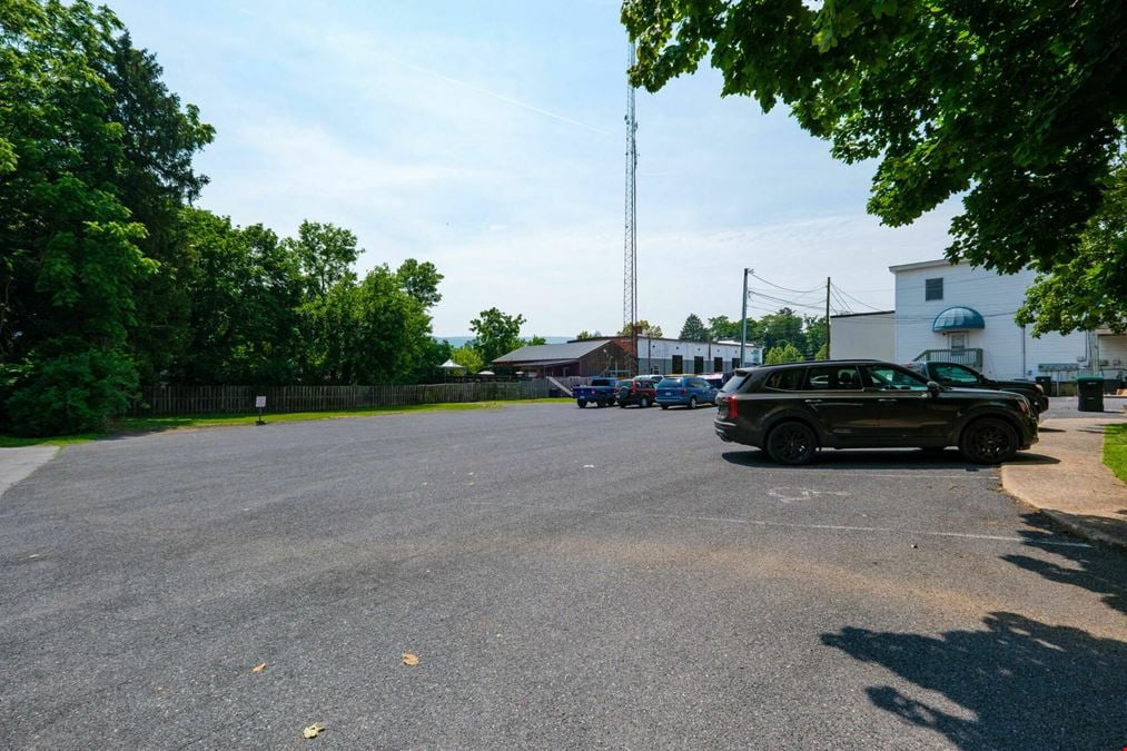 SINGLE OFFICE SPACE AVAILABLE IN WOODSTOCK