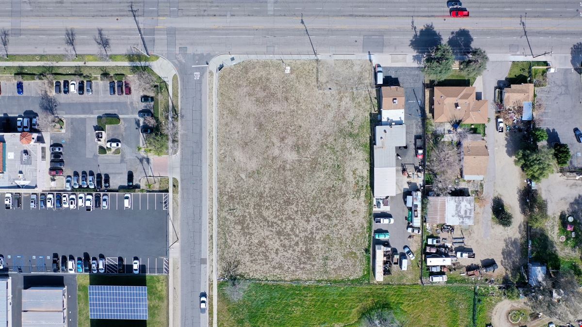 17611 & 17625 Arrow Blvd