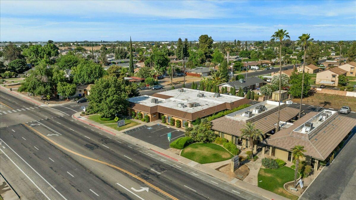 ±1,400 SF of Office Space Available in Excellent Condition