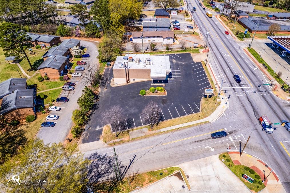 Freestanding Retail Building on Candler Road | ± 6,000 SF