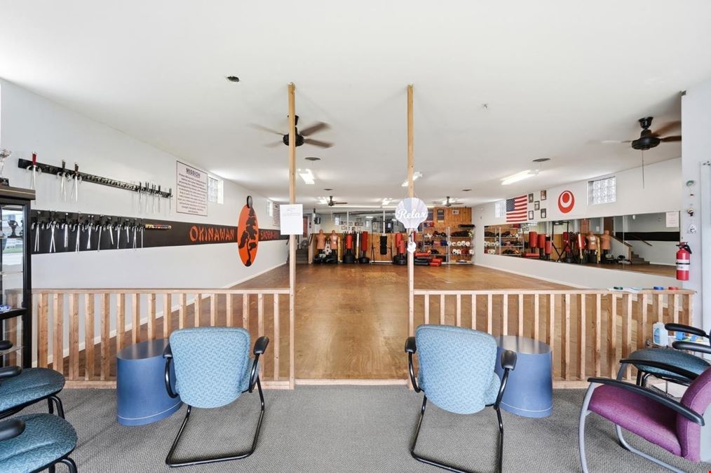 Two-Building Retail / Owner-User Opportunity - Hamilton Ave
