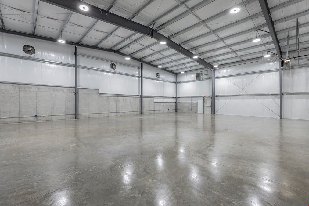 3906 Caine Ln - Sale