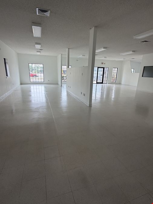 Airport Business Center