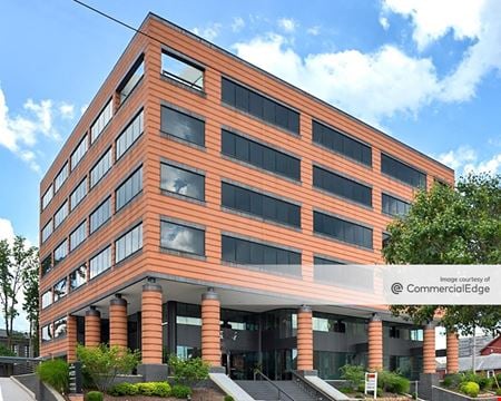 Preview of commercial space at 150 North Meramec Avenue