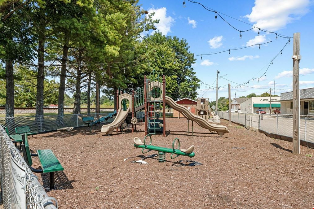 Investment Opportunity in Historic Downtown Cave City