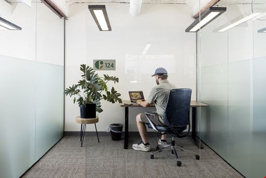 Connects Workspace - Red Rocks