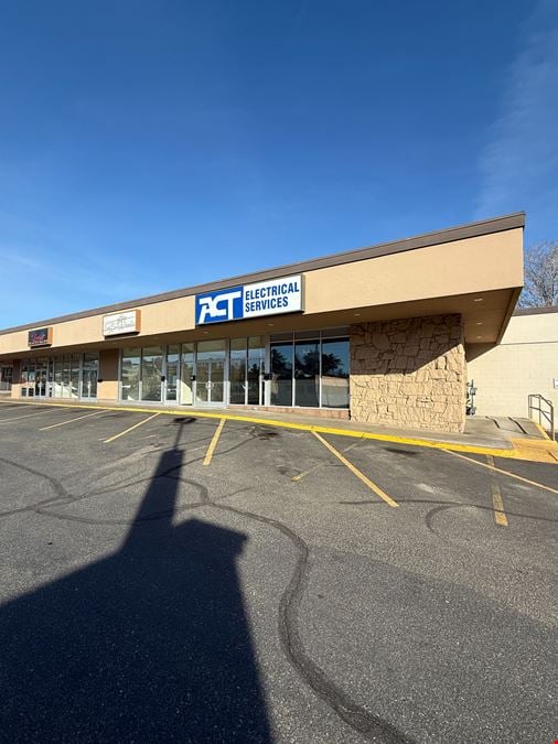 North Park Retail Plaza - FLEX SPACE