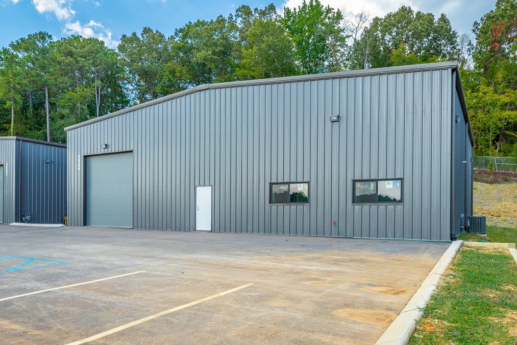 3906 Caine Ln - Sale