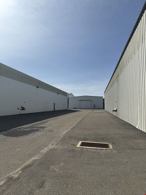 196 Commercial Blvd