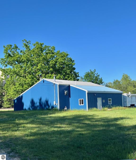 1012 Seneca, Cadillac, MI, 49601