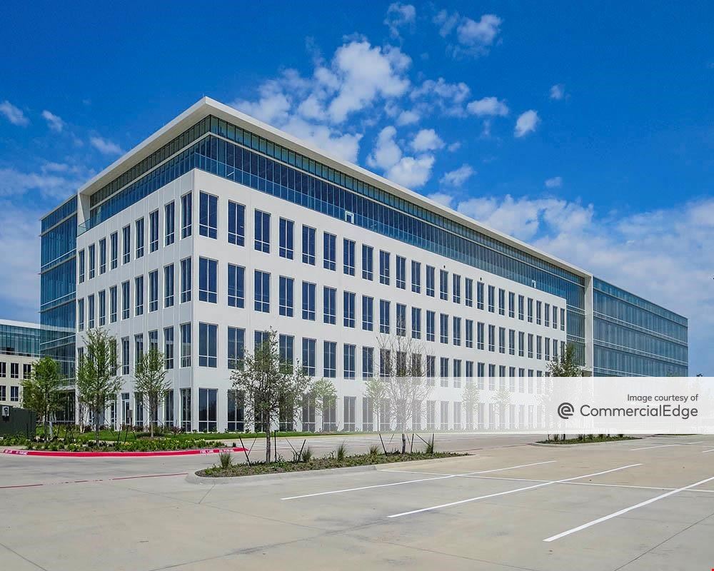 The Landing - 6261-6275 West Plano Pkwy