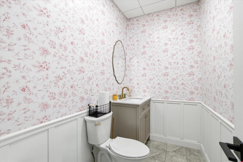 Rare Bedford Flex Opportunity, Income and Owner User Potential